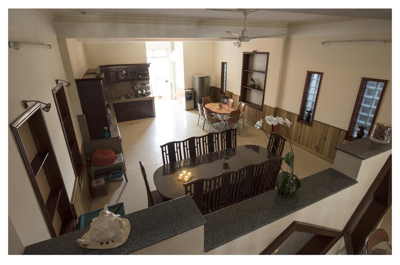 Three Palms Homestay ฮอยอัน ภายนอก รูปภาพ